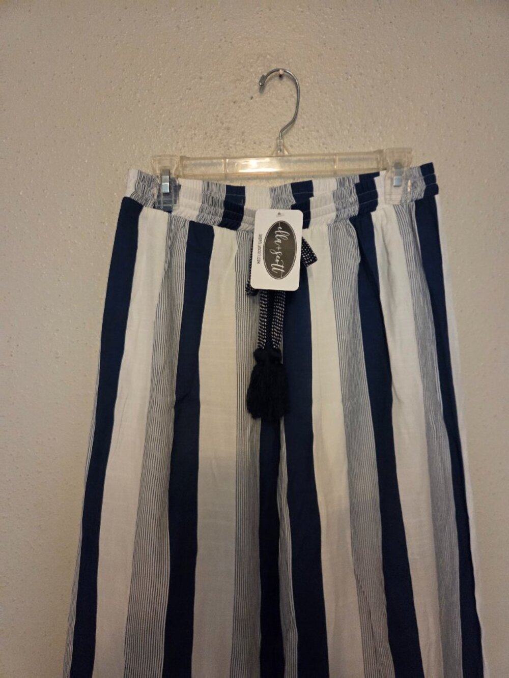 LELIS NWT Linen Wide Leg Pants Size L Navy White Stripe Boutique